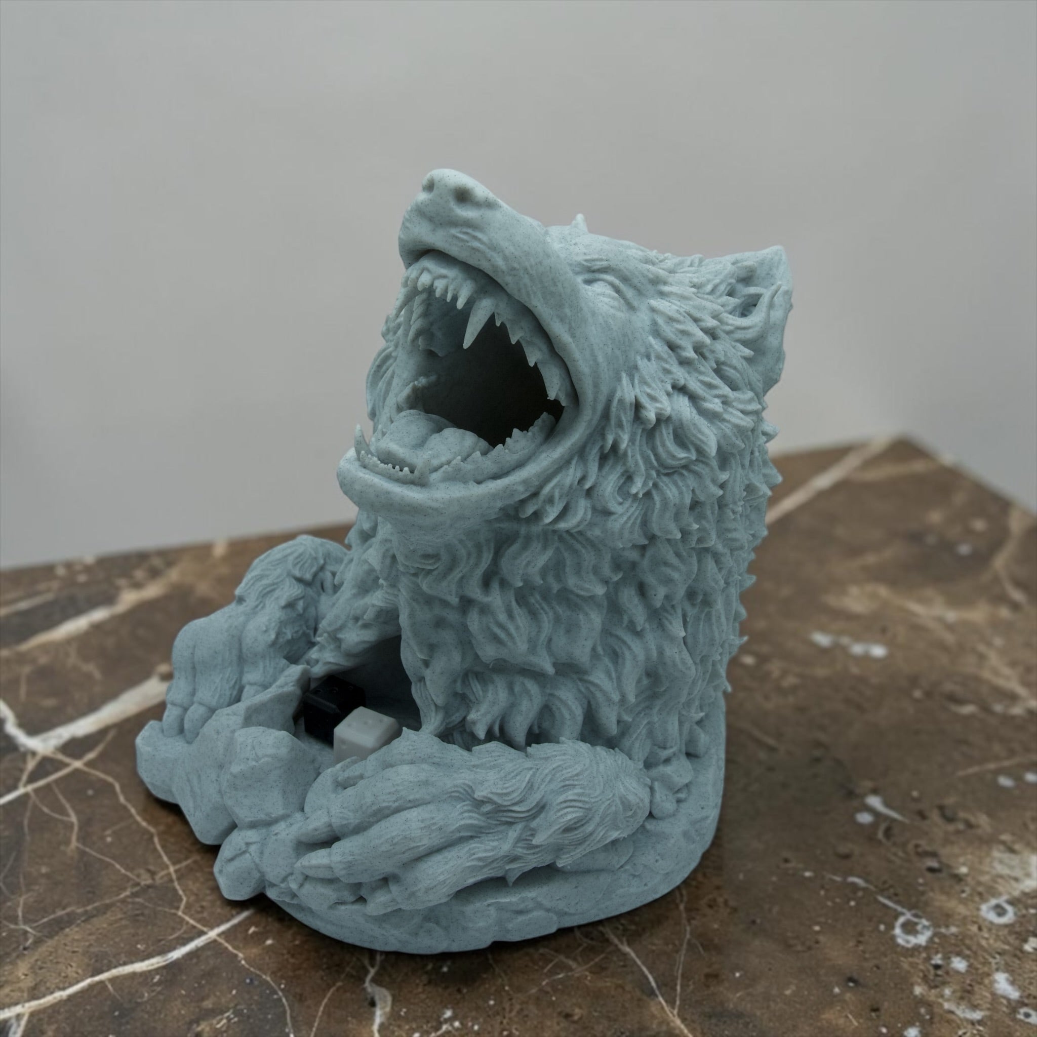 Würfelturm Wolf 3D gedruckt Spiele