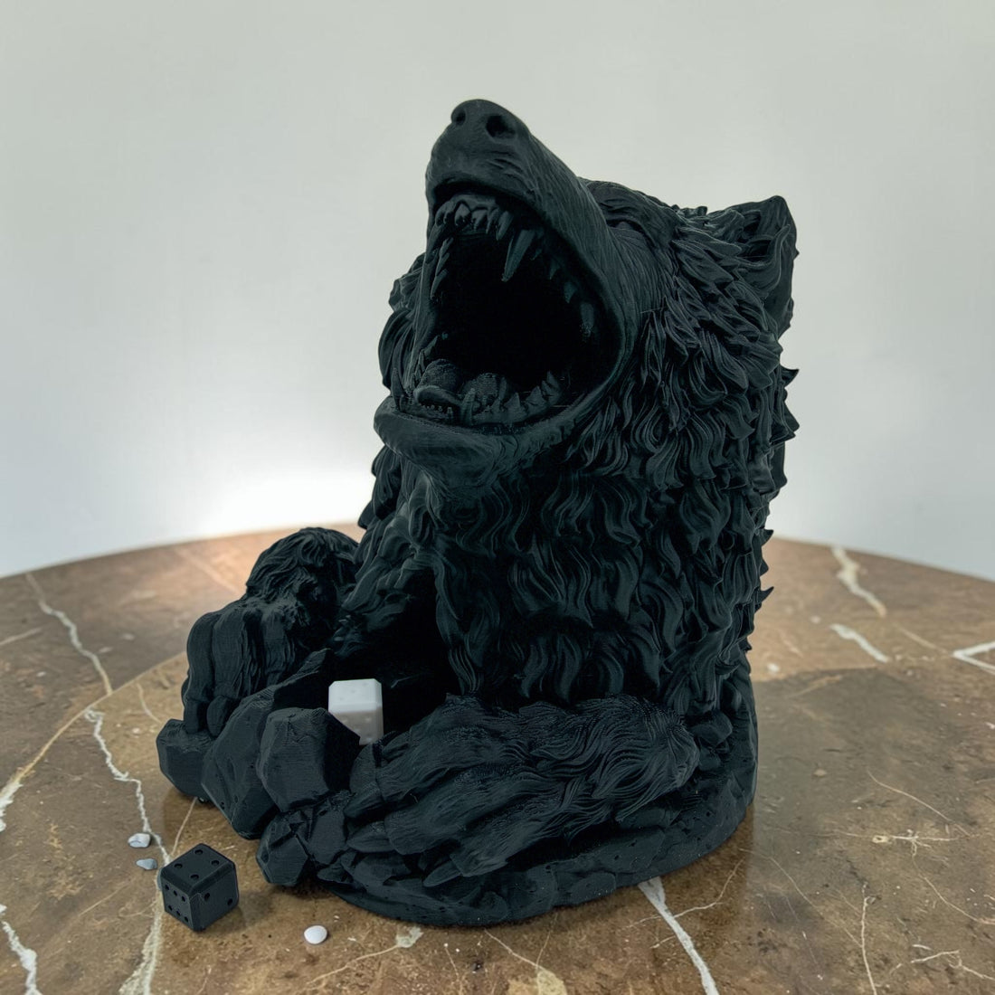 Würfelturm Wolf 3D gedruckt Spiele