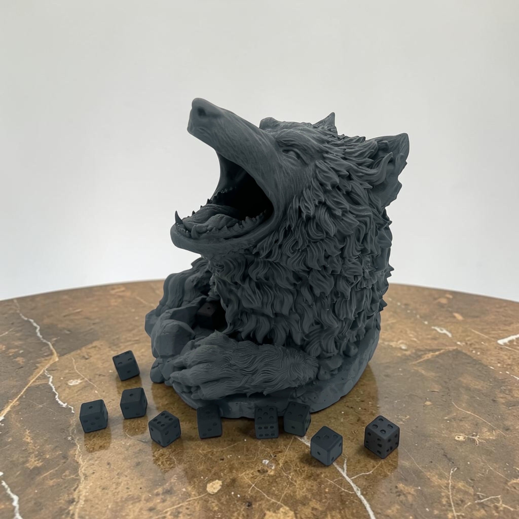 Würfelturm Wolf 3D gedruckt Spiele