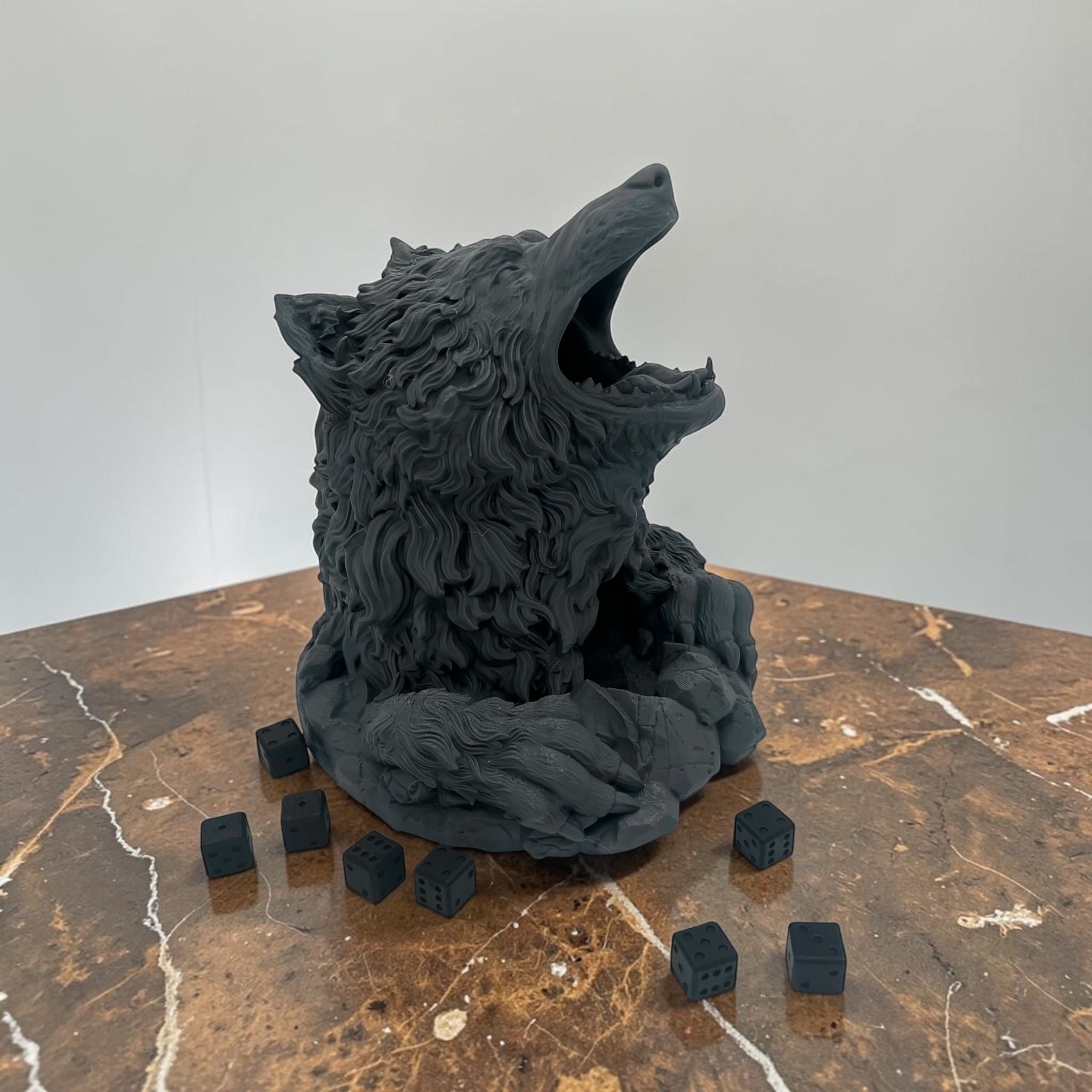 Würfelturm Wolf 3D gedruckt Spiele
